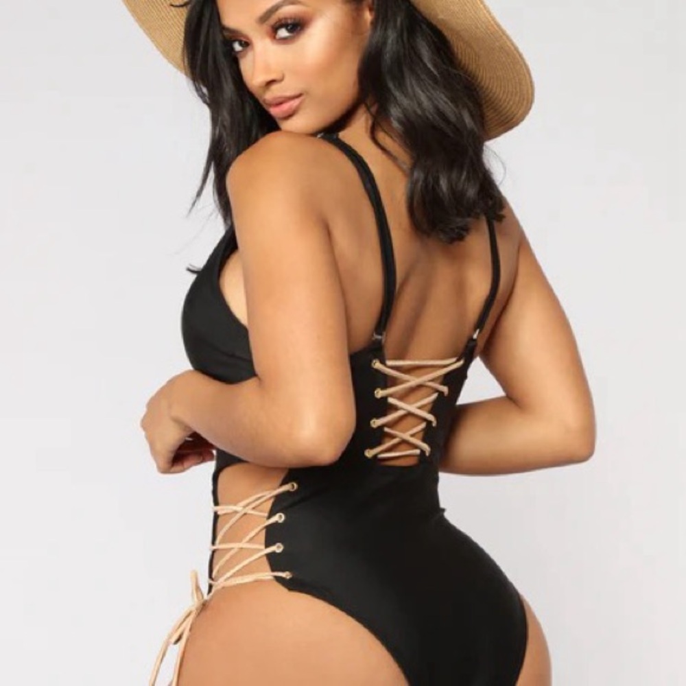 Fashion Nova Women’s Black One-Piece Swimsuit with Gold-Tone  New Size: 1X